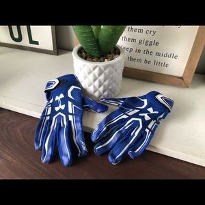 Under Armor Football gloves
